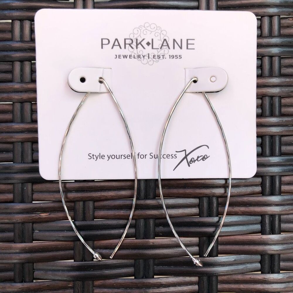 Park Lane | “Twizzler” Earrings | Silver Finish